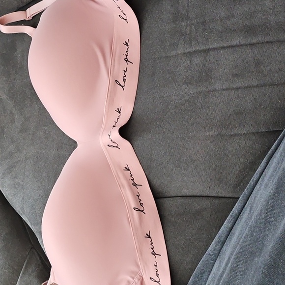 PINK Bra Collection - Picture 5 of 5